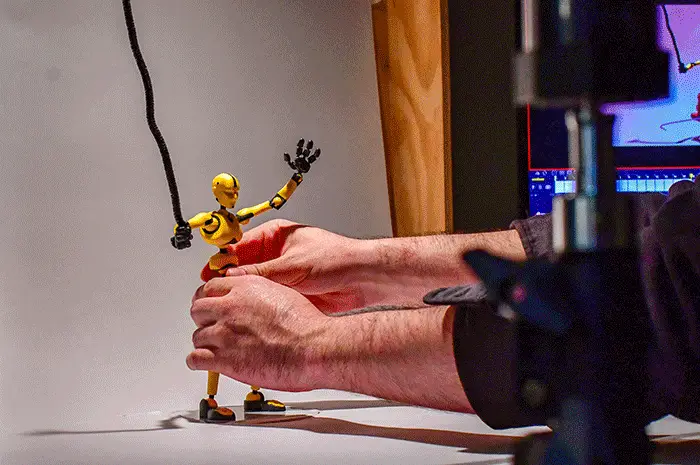 Práctica de Marionetas StickyBones en MOMO